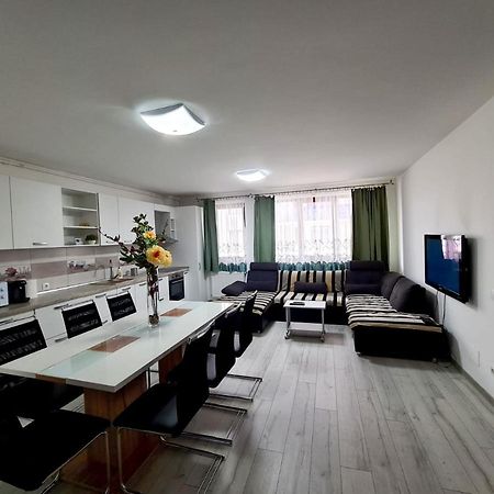 West Luxury Apartment Kluż-Napoka Zewnętrze zdjęcie